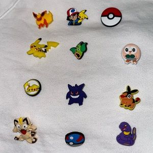 Pokémon Croc Charms (12)